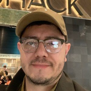 Meet your Posher, Max